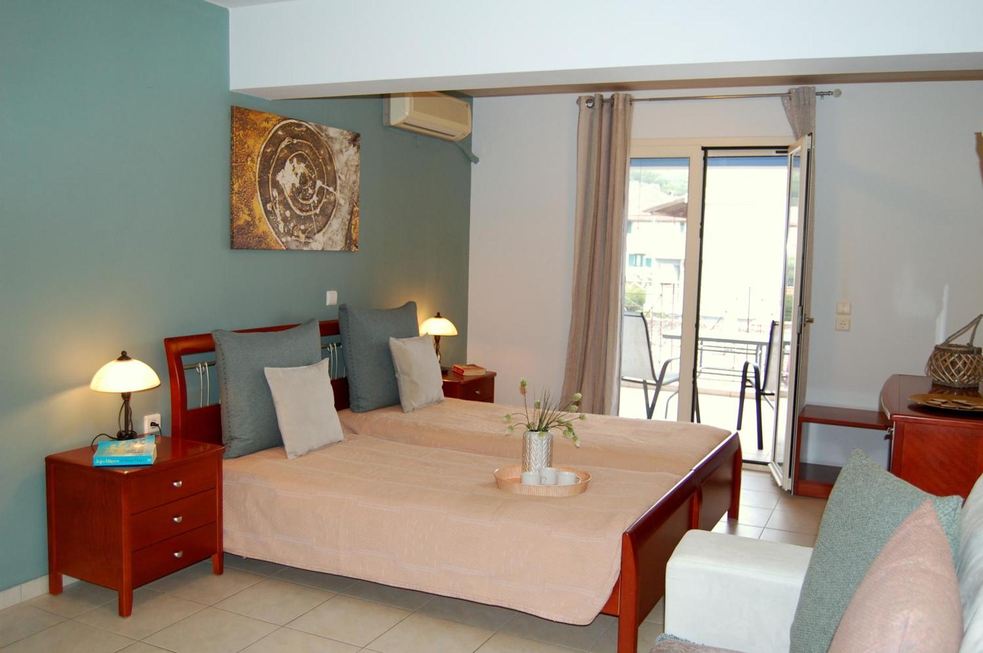 Alkyoni Apartments & Studios Poros  Bagian luar foto